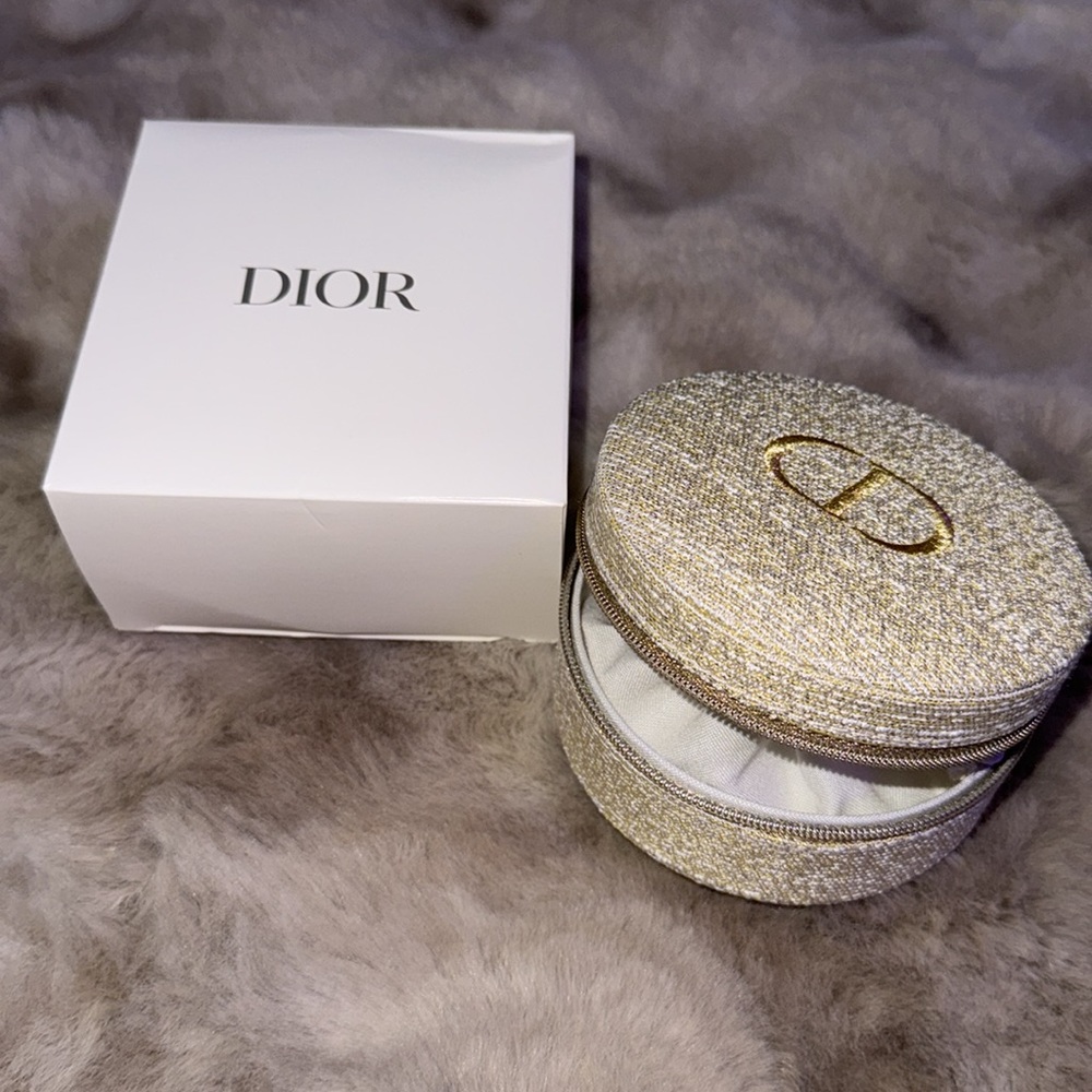 Christian Dior Limited Edition Bag Gold! - Picture 4 of 4
